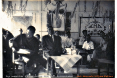 Panas-Pela-Ema-Naku-05-Acara-dalam-Baileo-Negeri-bandeira-Ema-dng-SapiliGuelder